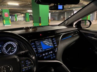 2018 Toyota Camry VIII (XV70), чёрный, 2950000 рублей, вид 4