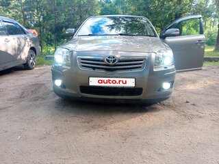 2007 Toyota Avensis II Рестайлинг, бежевый, 700000 рублей, вид 2