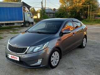 2013 Kia Rio 5-speed III, серый, 740000 рублей, вид 2