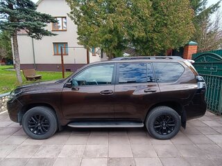 2020 Toyota Land Cruiser Prado 150 Series Рестайлинг 3, коричневый, 5250000 рублей, вид 1