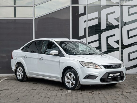 2010 Ford Focus II Рестайлинг, белый