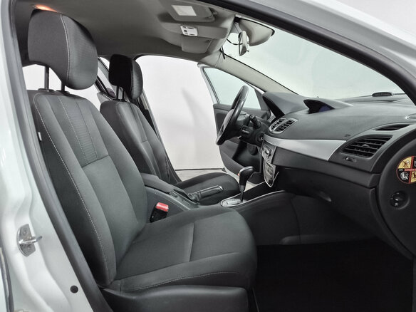2012 Renault Fluence I, белый, 456000 рублей - вид 8
