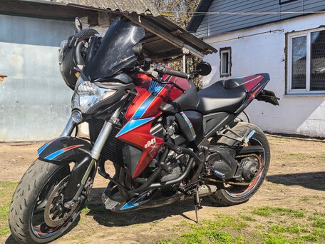 2011 Honda CB 1000, красный, 650000 рублей, вид 1