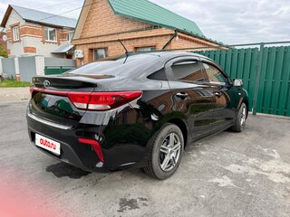 2019 Kia Rio IV, чёрный, 1500000 рублей, вид 4