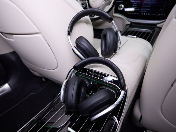 2026 Mercedes-Benz Maybach S-Класс 580 II (Z223) Рестайлинг, чёрный, 43900000 рублей - вид 39