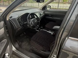 2021 Mitsubishi Outlander III Рестайлинг 3, серый, 3200000 рублей, вид 2