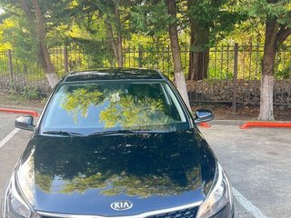 2021 Kia Rio IV Рестайлинг, чёрный, 1550000 рублей, вид 1