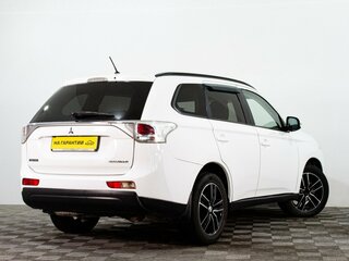 2013 Mitsubishi Outlander III, белый, 1249000 рублей, вид 4