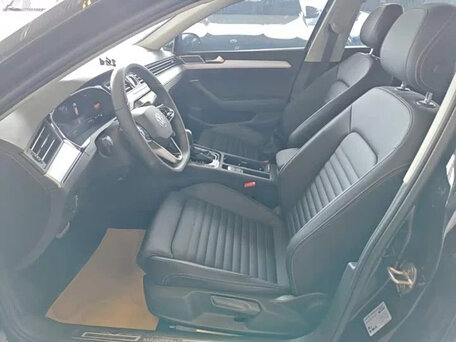 2025 Volkswagen Magotan B8 Рестайлинг, чёрный, 1800000 рублей, вид 5