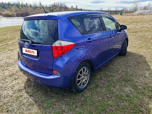 2011 Toyota Ractis II, синий - вид 5
