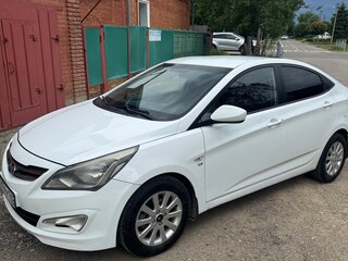 2014 Hyundai Solaris I Рестайлинг, белый, 670000 рублей, вид 2