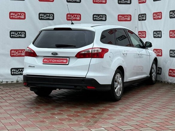 2013 Ford Focus III, белый, 479990 рублей - вид 5