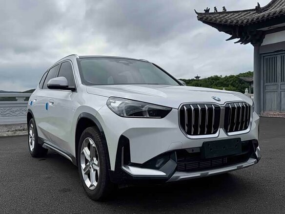 2023 BMW X1 20Li sDrive III (U11/U12), белый - вид 2