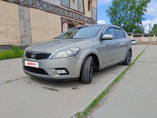 2010 Kia Ceed I Рестайлинг, серебристый, 720000 рублей, вид 1