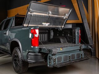 2025 Chevrolet Silverado ZR2 IV (T1XX) Рестайлинг, зелёный, 13048000 рублей, вид 5