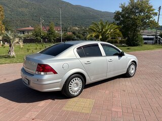 2012 Opel Astra H Рестайлинг, серебристый, 777777 рублей, вид 1