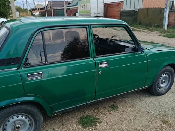2005 Lada (ВАЗ) 2107, зелёный, 135000 рублей - вид 2