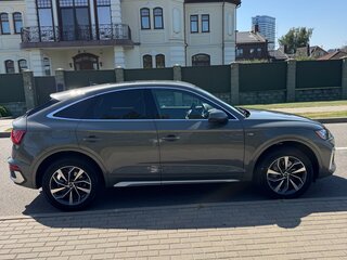 2022 Audi Q5 Sportback 45 TFSI I (FY), серый, 4500000 рублей, вид 3