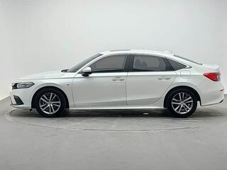 2022 Honda Civic XI, белый, 1598000 рублей, вид 3