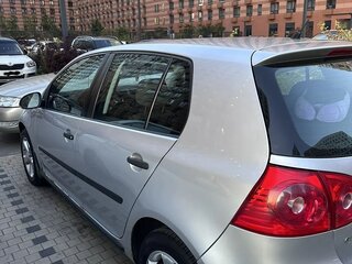 2008 Volkswagen Golf V, серебристый, 450000 рублей, вид 2