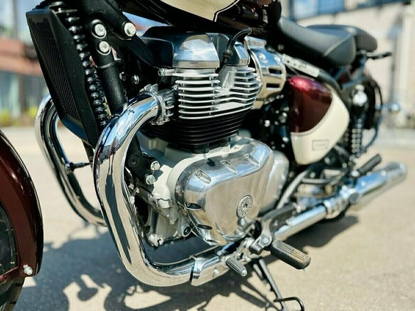 2026 Royal Enfield Classic 650, красный, 703000 рублей - вид 14