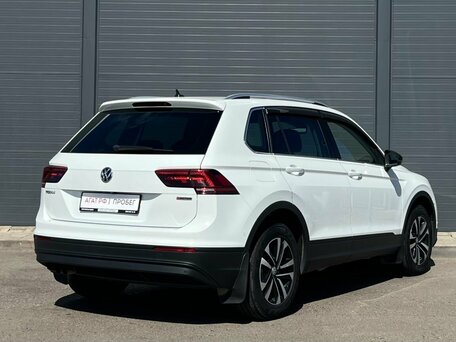 2019 Volkswagen Tiguan II, белый, 2050000 рублей, вид 5