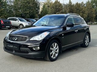 Infiniti QX50 I