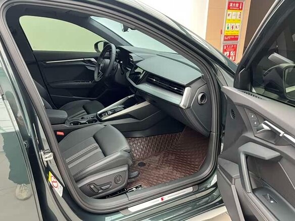 2023 Audi A3 Sportback 35 TFSI IV (8Y), зелёный, 2320000 рублей - вид 7