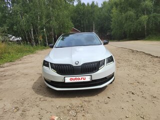 2019 Skoda Octavia III (A7) Рестайлинг, белый, 2400000 рублей, вид 2