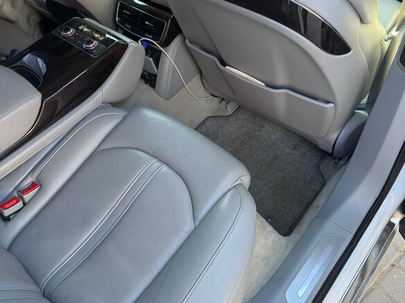 2010 Audi A8 III (D4), белый, 1700000 рублей - вид 8