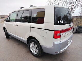 2009 Mitsubishi Delica D:5 I, белый, 1800000 рублей, вид 5