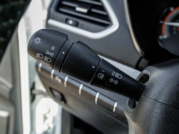 2023 Lada (ВАЗ) Vesta I Рестайлинг (NG), белый - вид 15