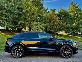 2023 Audi Q8 45 TDI I (4M) Рестайлинг, чёрный, 8570000 рублей, вид 2