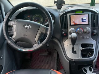 2014 Hyundai Grand Starex I, чёрный, 1800000 рублей, вид 5