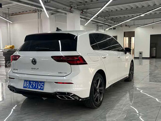 2023 Volkswagen Golf VIII, белый, 1920000 рублей, вид 4