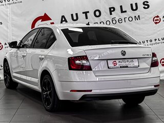2018 Skoda Octavia III (A7) Рестайлинг, белый, 2389000 рублей, вид 2