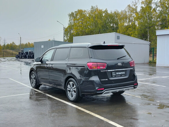 2019 Kia Carnival III, чёрный, 2570000 рублей - вид 6