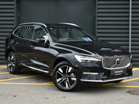 2025 Volvo XC60 II Рестайлинг 2, чёрный, 5890000 рублей, вид 2