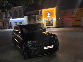 2019 Jeep Grand Cherokee IV (WK2) Рестайлинг, чёрный, 2400000 рублей, вид 3