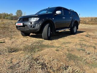 2011 Mitsubishi L200 IV, серый, 1200000 рублей, вид 2