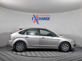 2010 Ford Focus II Рестайлинг, серебристый, 490000 рублей, вид 4