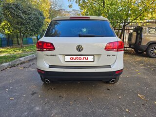 2013 Volkswagen Touareg II, белый, 2890000 рублей, вид 5