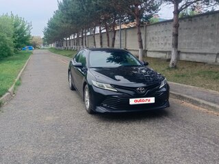2018 Toyota Camry VIII (XV70), жёлтый, 1850000 рублей, вид 3