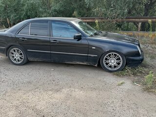 1999 Mercedes-Benz E-Класс 280 II (W210, S210), чёрный, 230000 рублей, вид 2