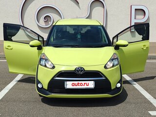 2017 Toyota Sienta II, жёлтый, 1250000 рублей, вид 4