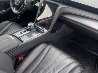 2024 Hongqi H5 II, чёрный, 2900000 рублей, вид 2