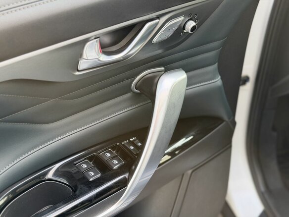 2023 Changan CS95 I Рестайлинг 2, белый - вид 11