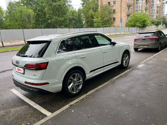 2021 Audi Q7 45 TFSI II (4M) Рестайлинг, белый - вид 8