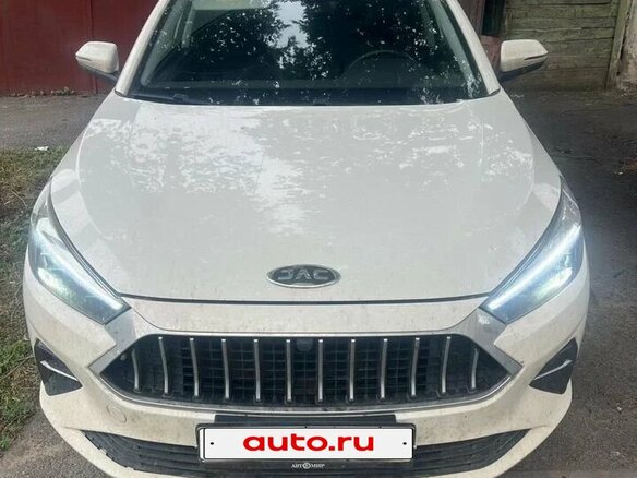 2023 JAC J7 I, белый - вид 1