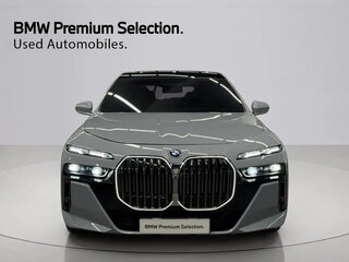 2026 BMW 7 серии 750e xDrive VII (G70), серый, 17340000 рублей, вид 3